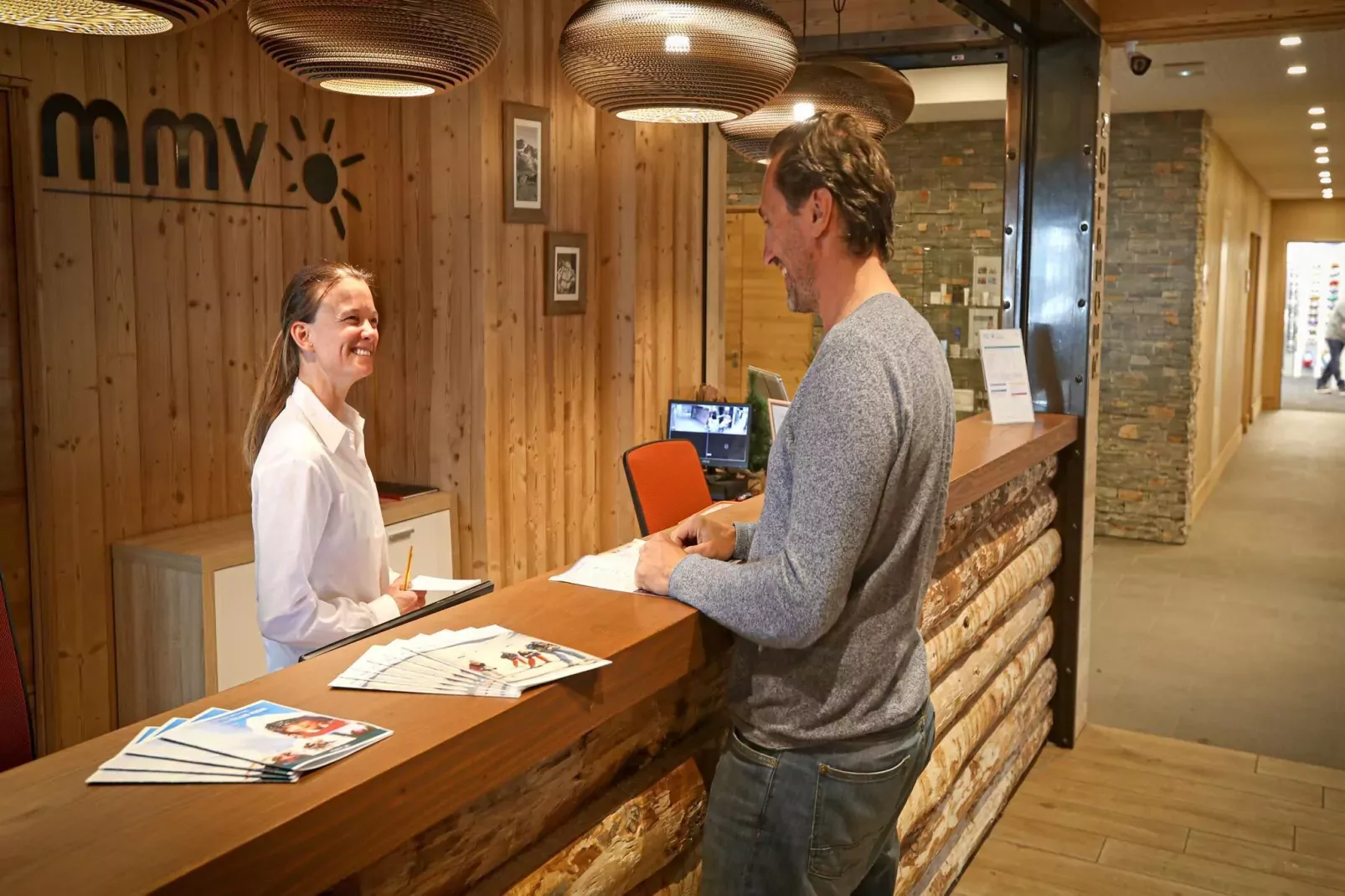 Le Coeur des Loges 3-S4v-Hal-ontvangst