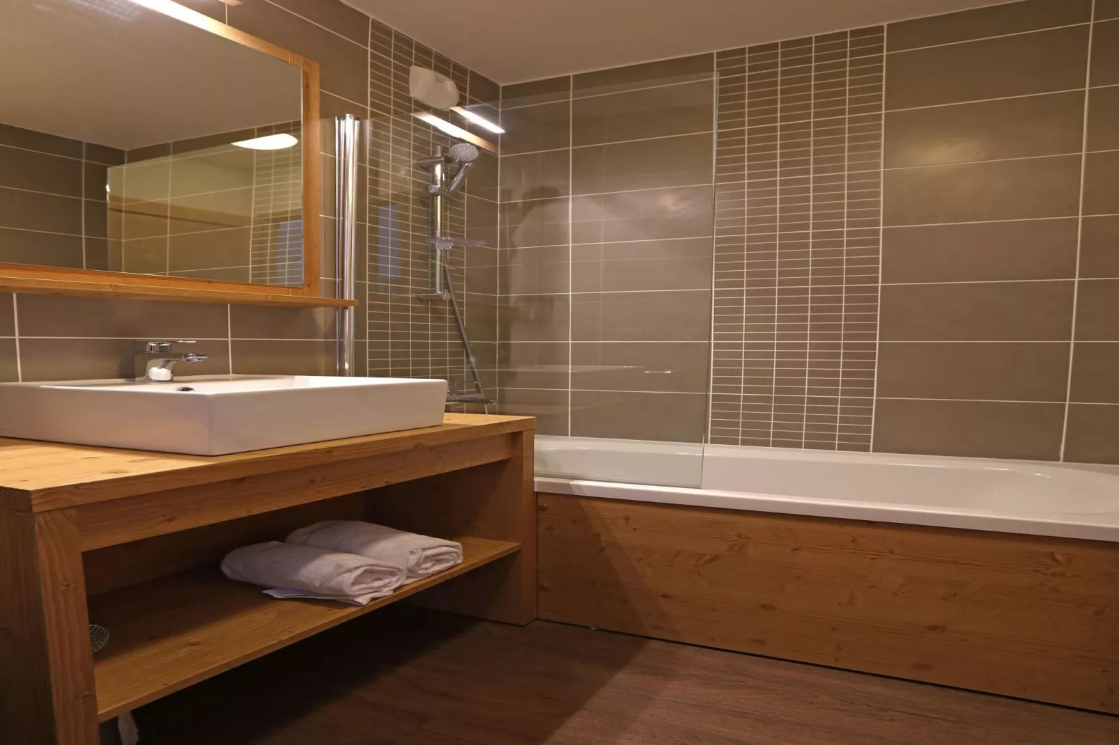 Le Coeur des Loges 3-S4v-Badkamer