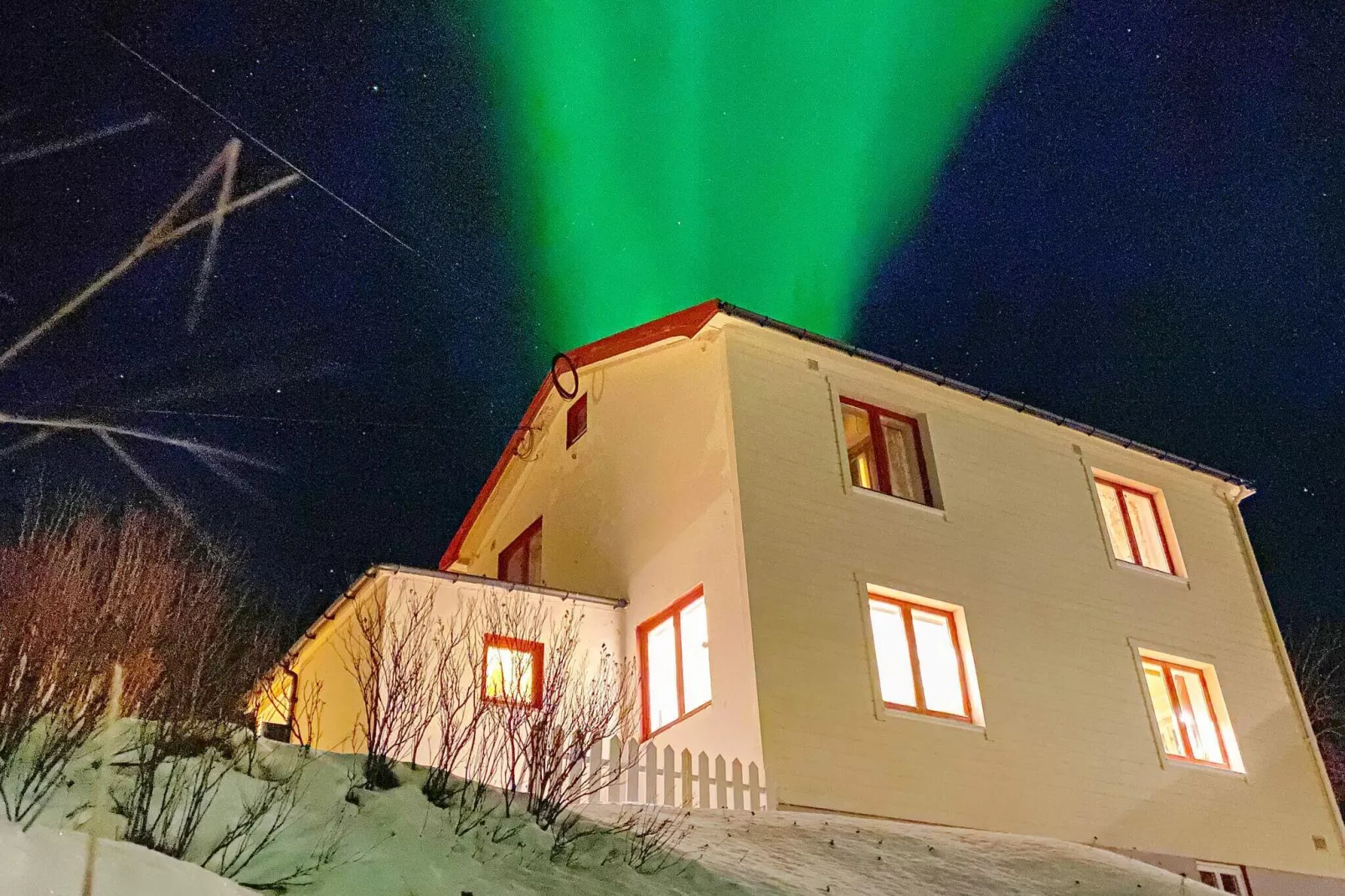 8 persoons vakantie huis in STONGLANDSEIDET-Buitenlucht