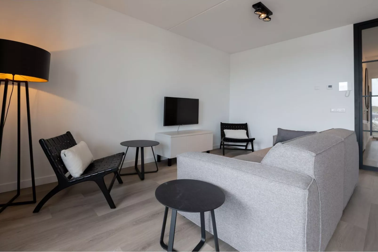 Harbour Loft 1E Résidence Marina havenzicht-Woonkamer