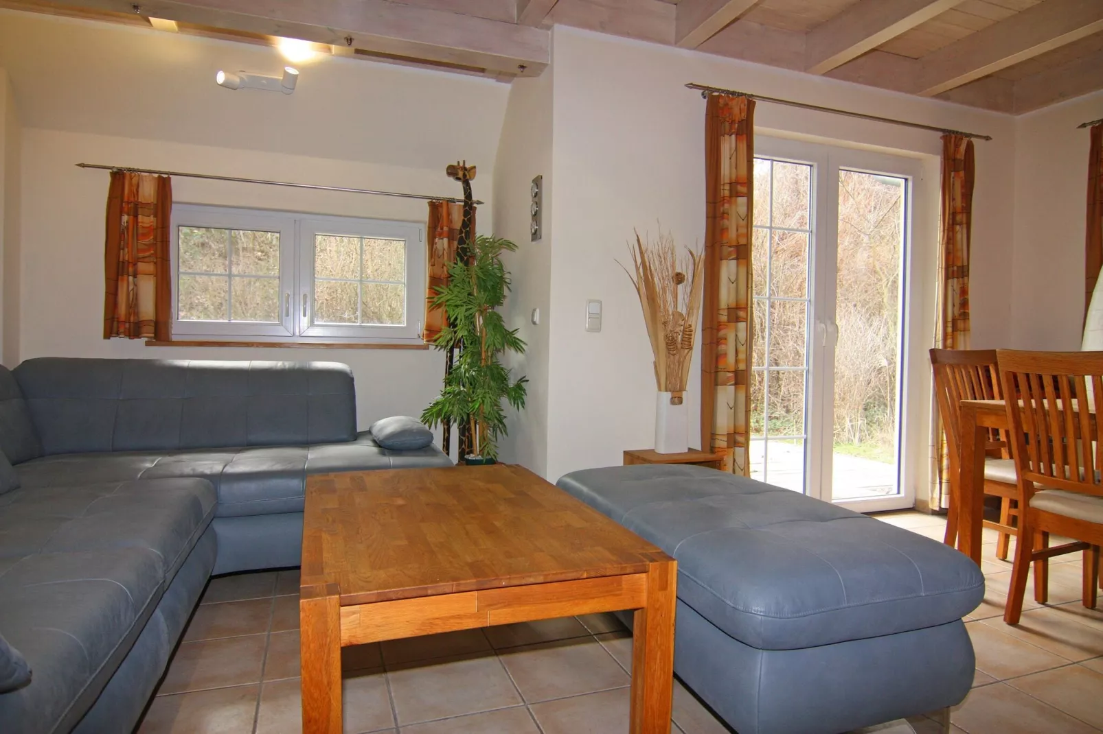DHH Strandhaus II rechts-Woonkamer