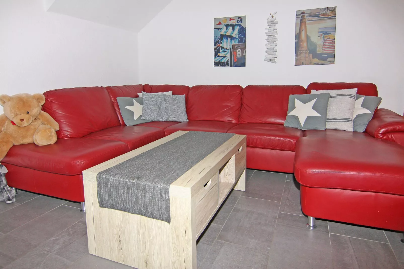 4-Raum über 2 Etagen / 105 m² / W 56b DG 6 P