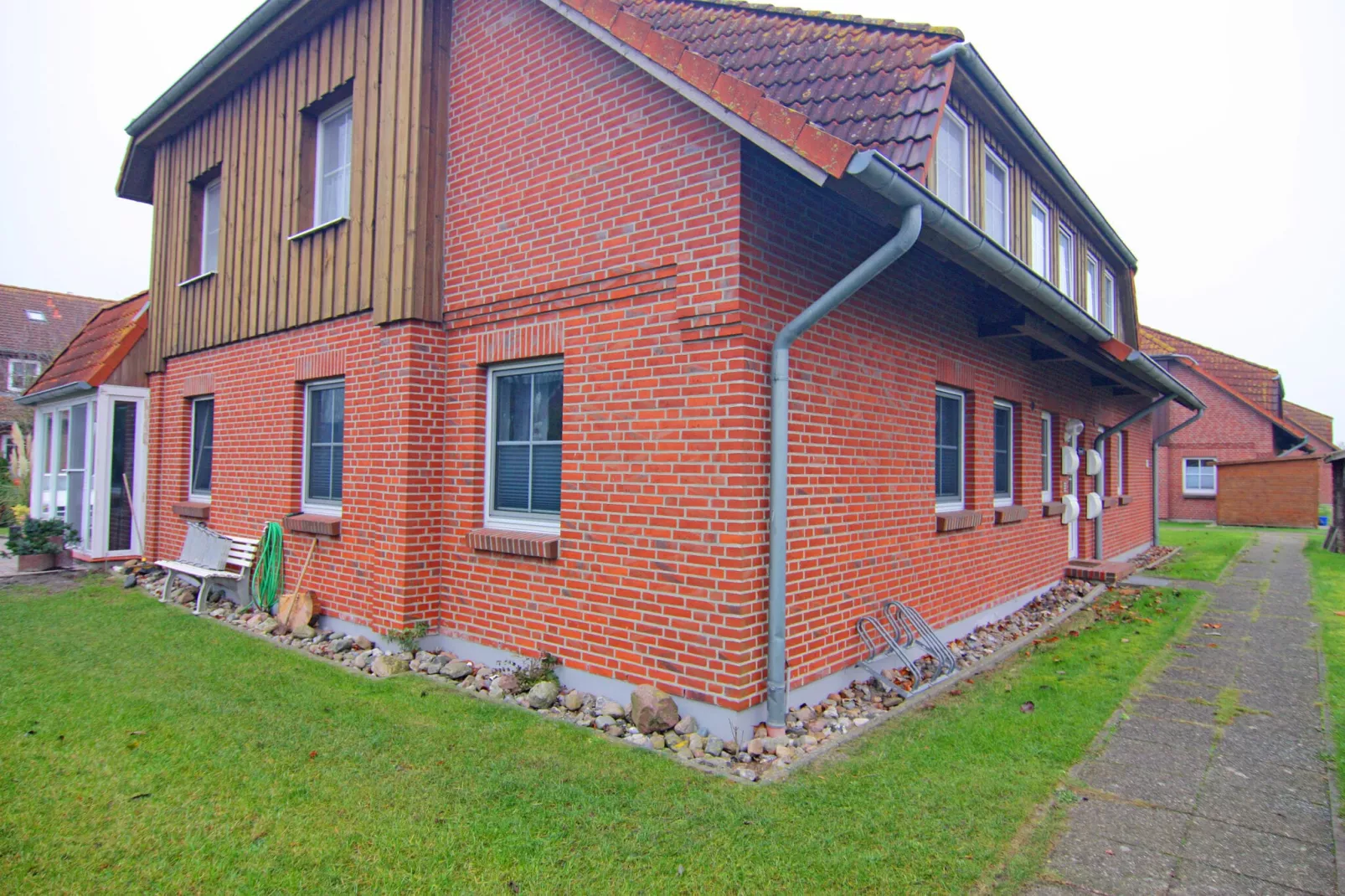 4-Raum über 2 Etagen / 105 m² / W 56b DG 7 P