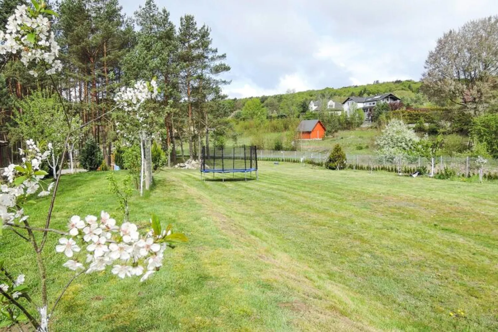 Holiday resort in Wiselka for 3 persons with carpark space-Tuinen zomer