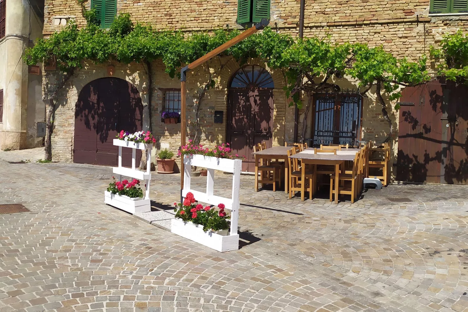 Il Coccio a Fratte Rosa-Buitenlucht