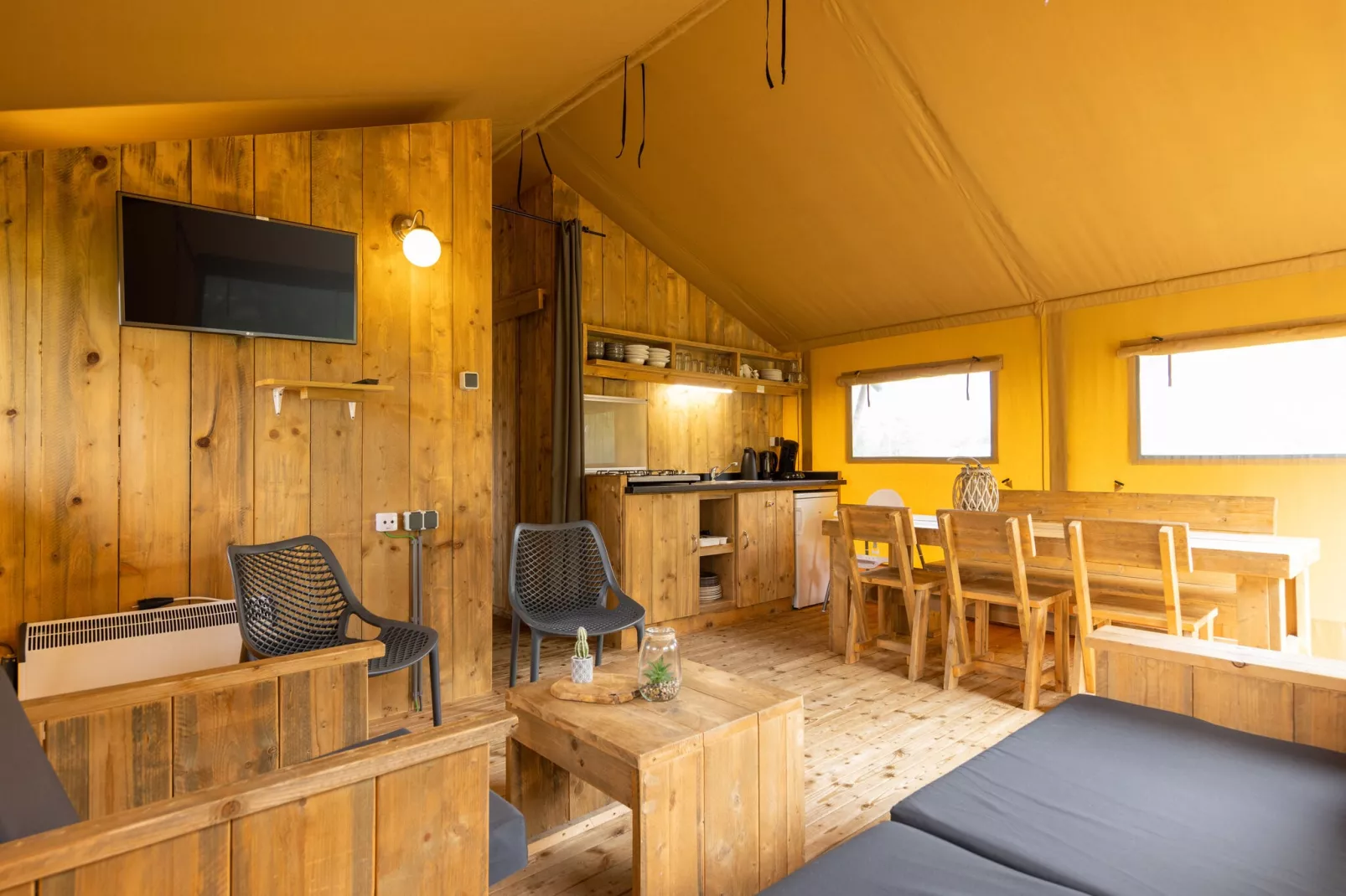 Glamping Resort Lauwersmeer 3-Woonkamer