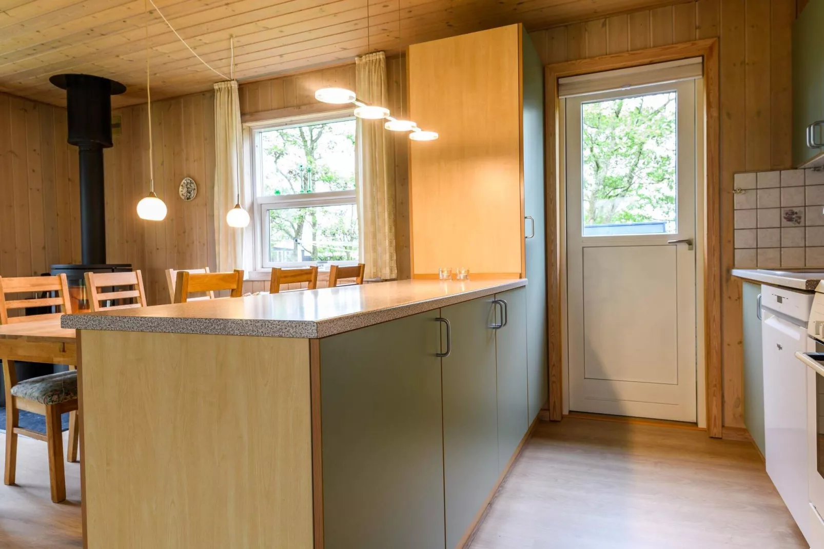Rustige Oase in Rindby-Binnen