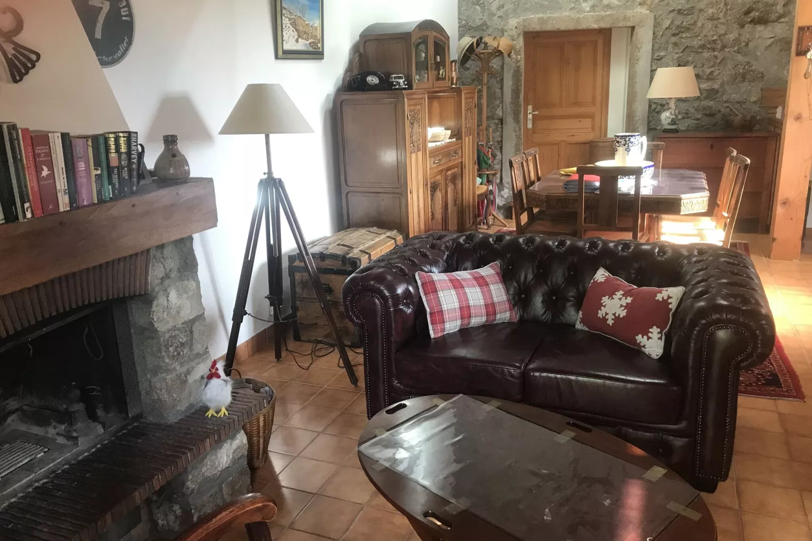 Maison de Vacances  - St Julien de Gua-Woonkamer