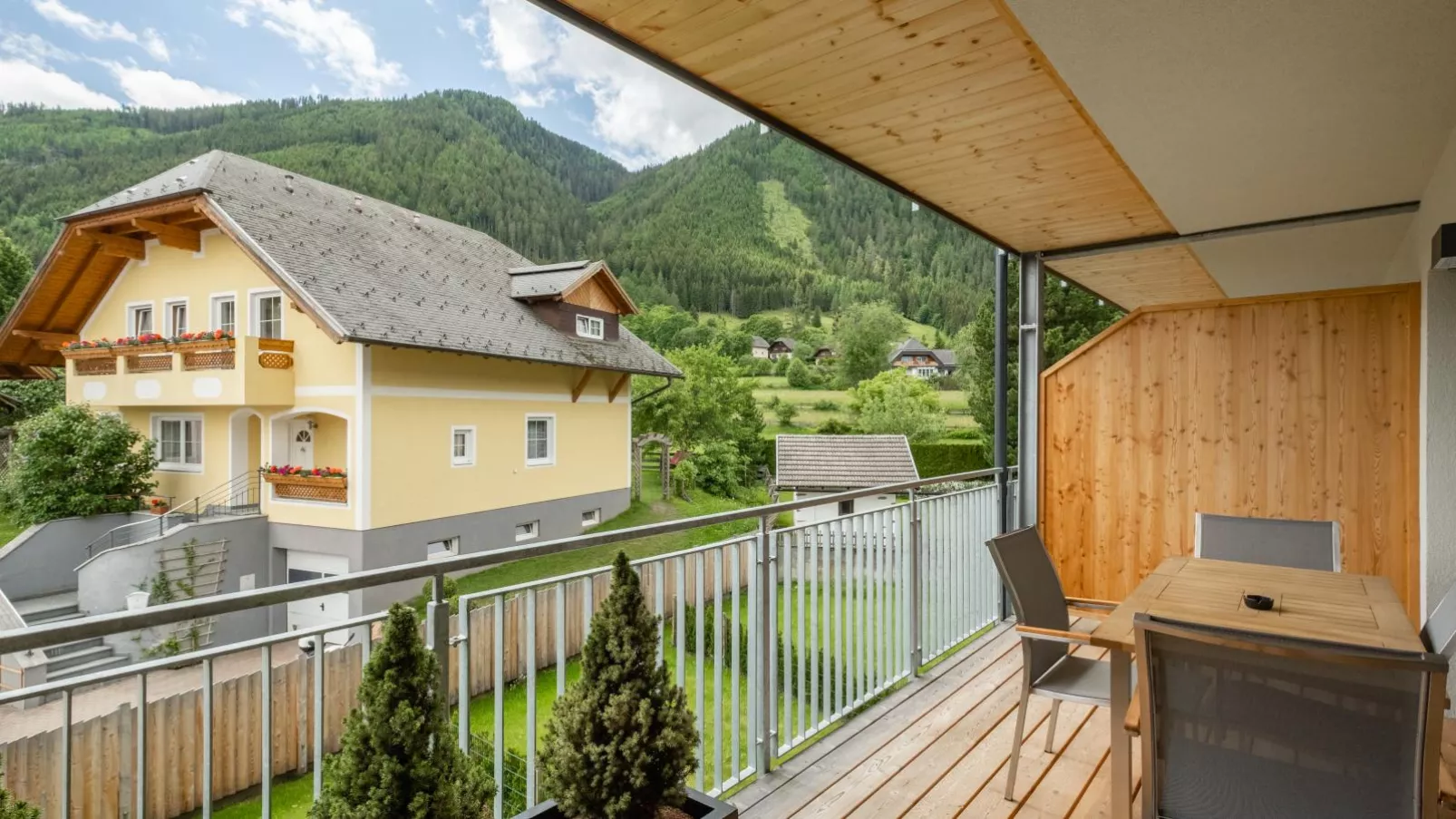 Ski Nature Apartment Lungau Top 8-Terrasbalkon