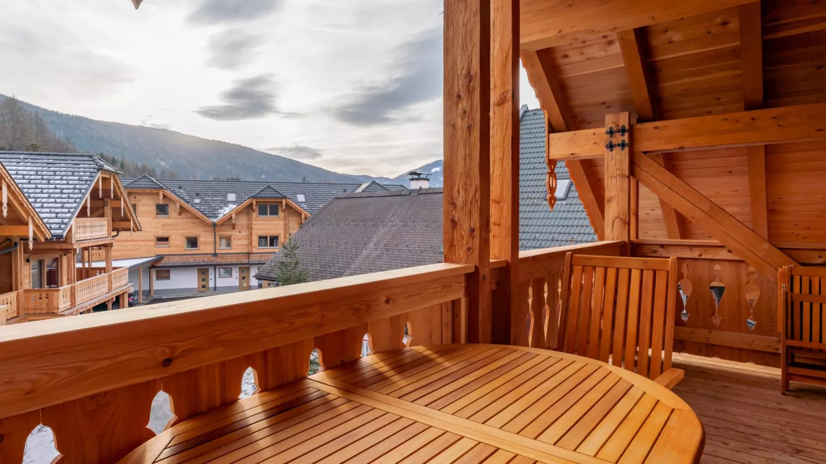 AlmApARTment Mauterndorf Pichl 7-4-Terrasbalkon