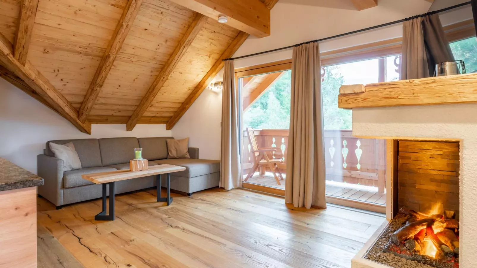 AlmApARTment Mauterndorf Pichl 8-3-Woonkamer