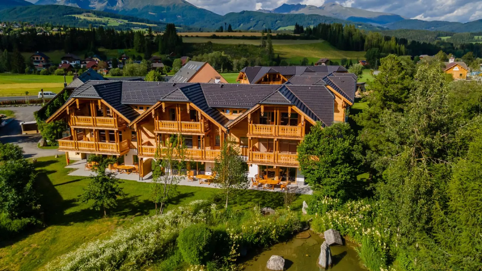 AlmApARTment Mauterndorf Pichl 9-3-Buitenkant zomer