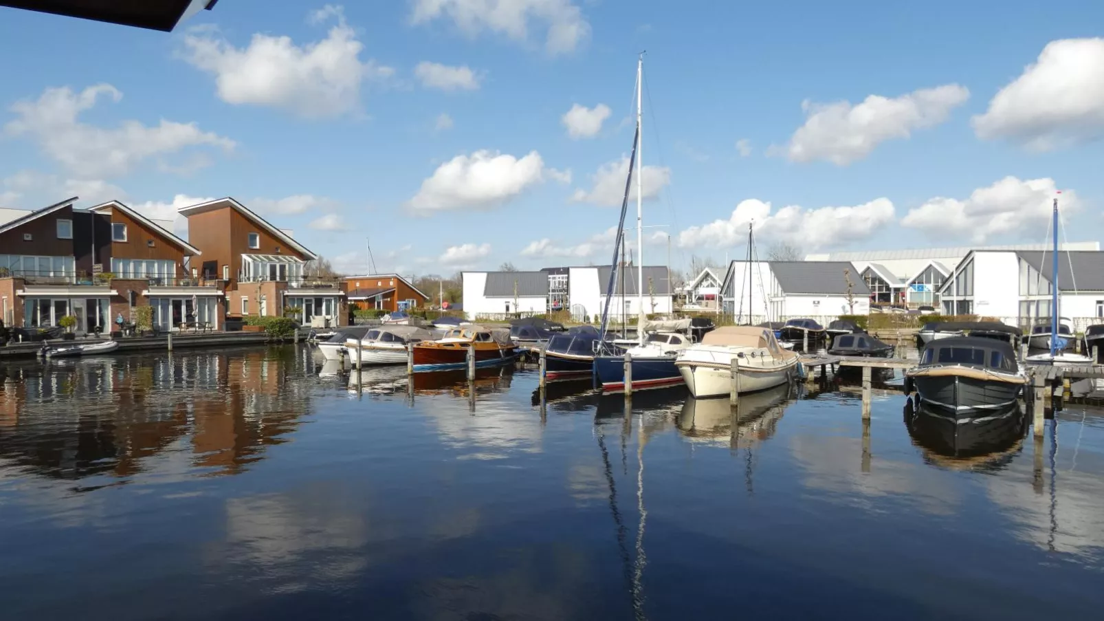 Woonark De Woude-Terrasbalkon