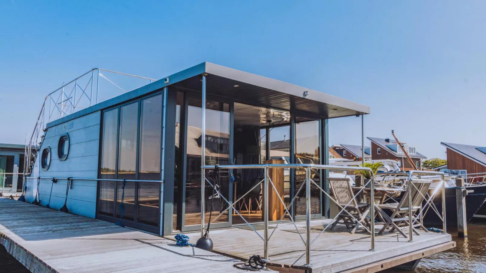 Tiny Houseboat De Woudaap - I