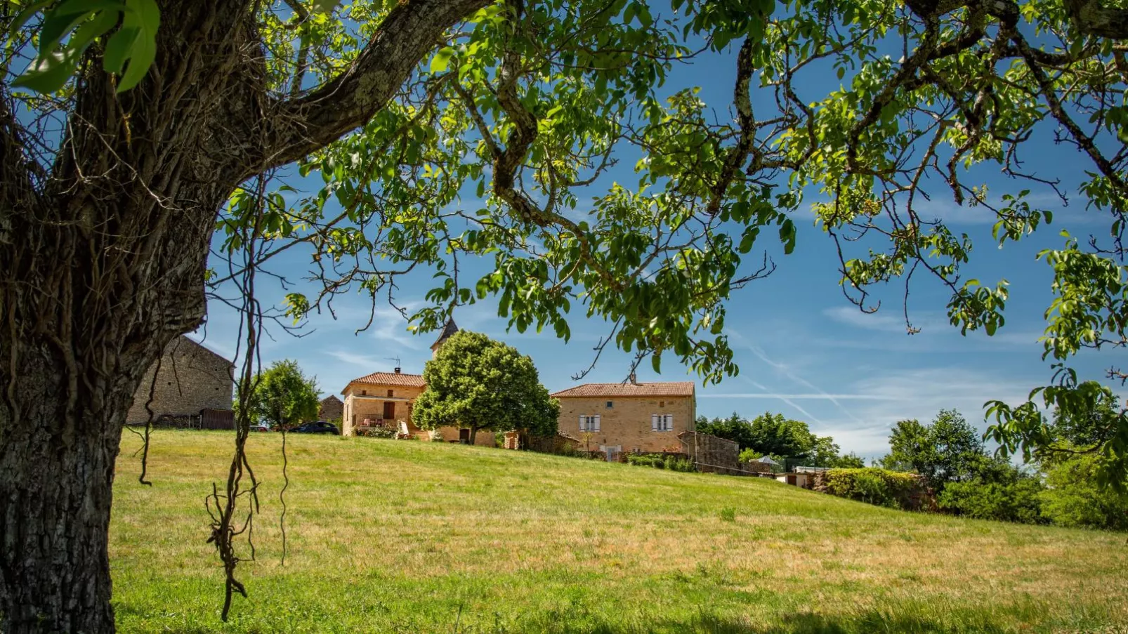 Maison Girou Haut-Gebieden zomer 1km
