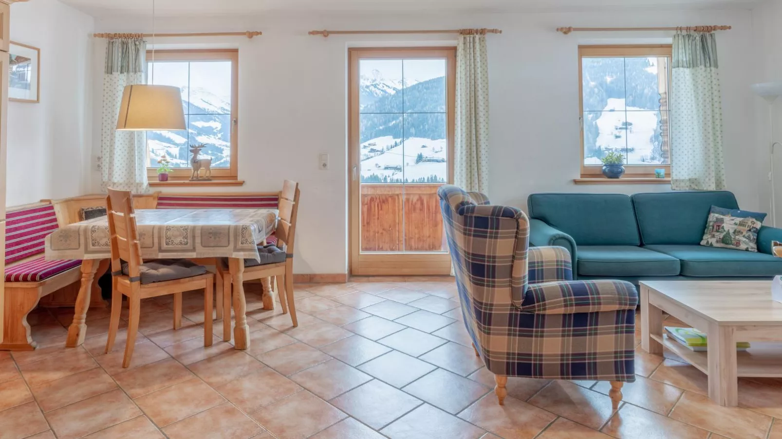 Haus Fernwald Top Tim-Eetkamer