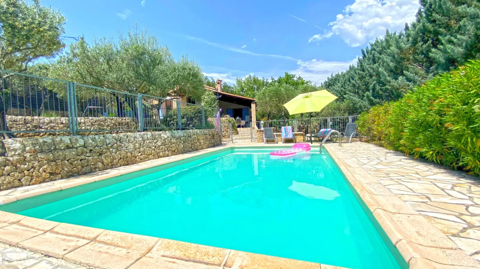 poolofhouse