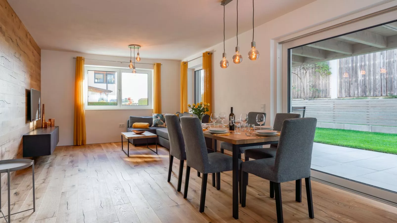 Ferienwohnung Emilia-Eetkamer