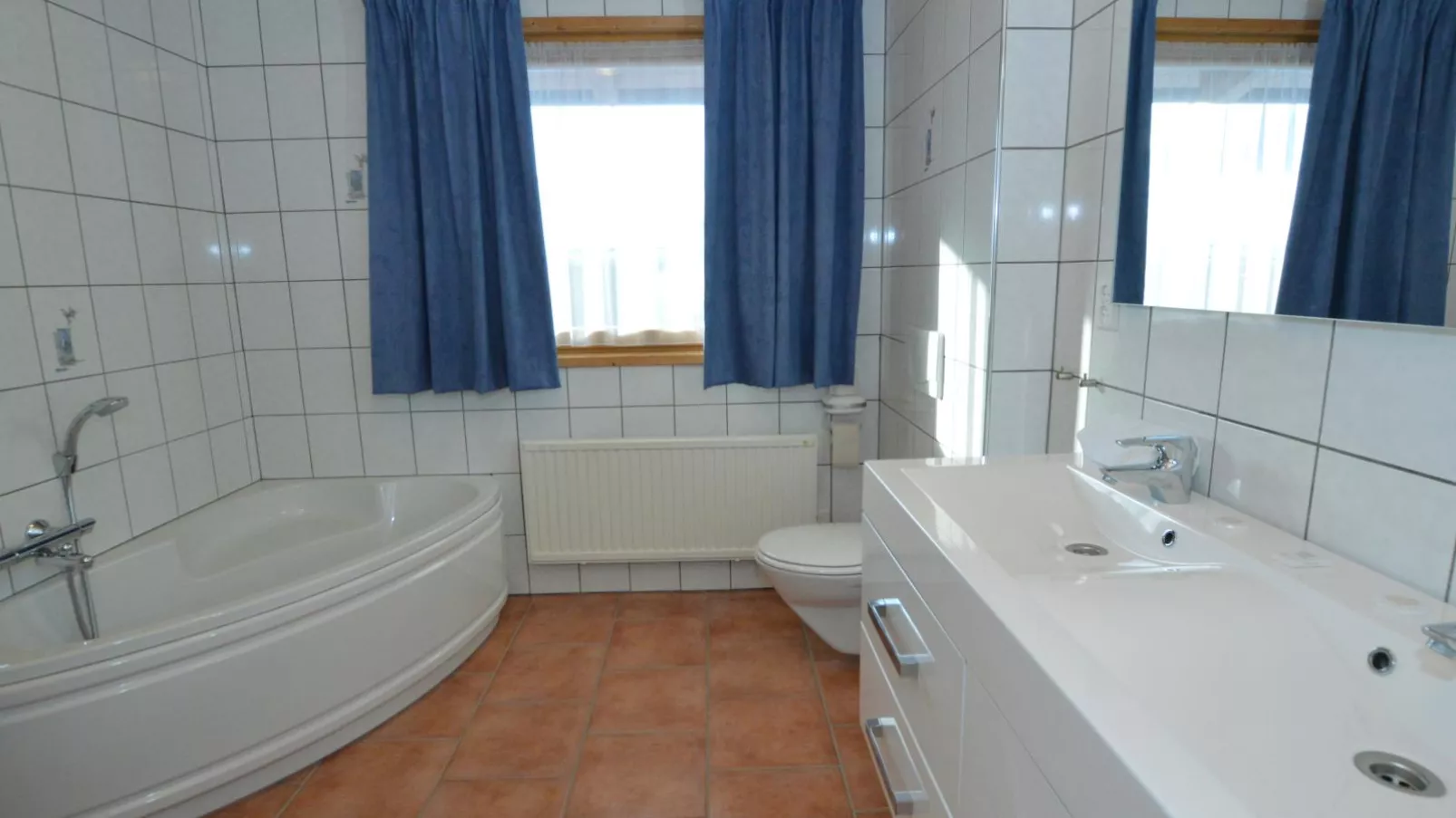 Chapter Two-Badkamer