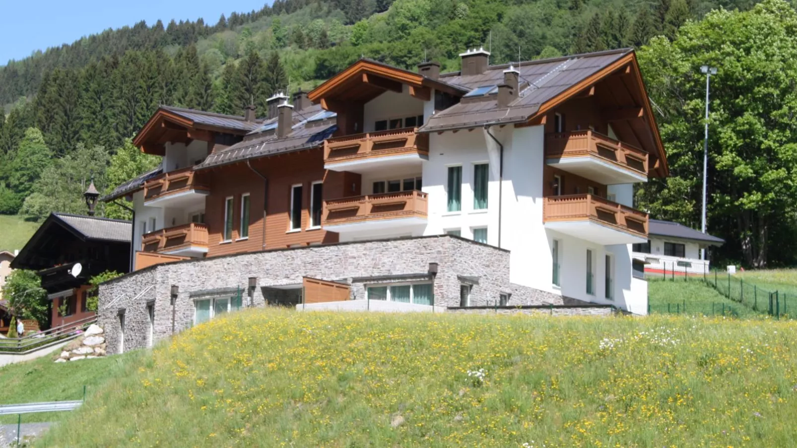 Saalbach Hinterglemm-Buitenkant zomer