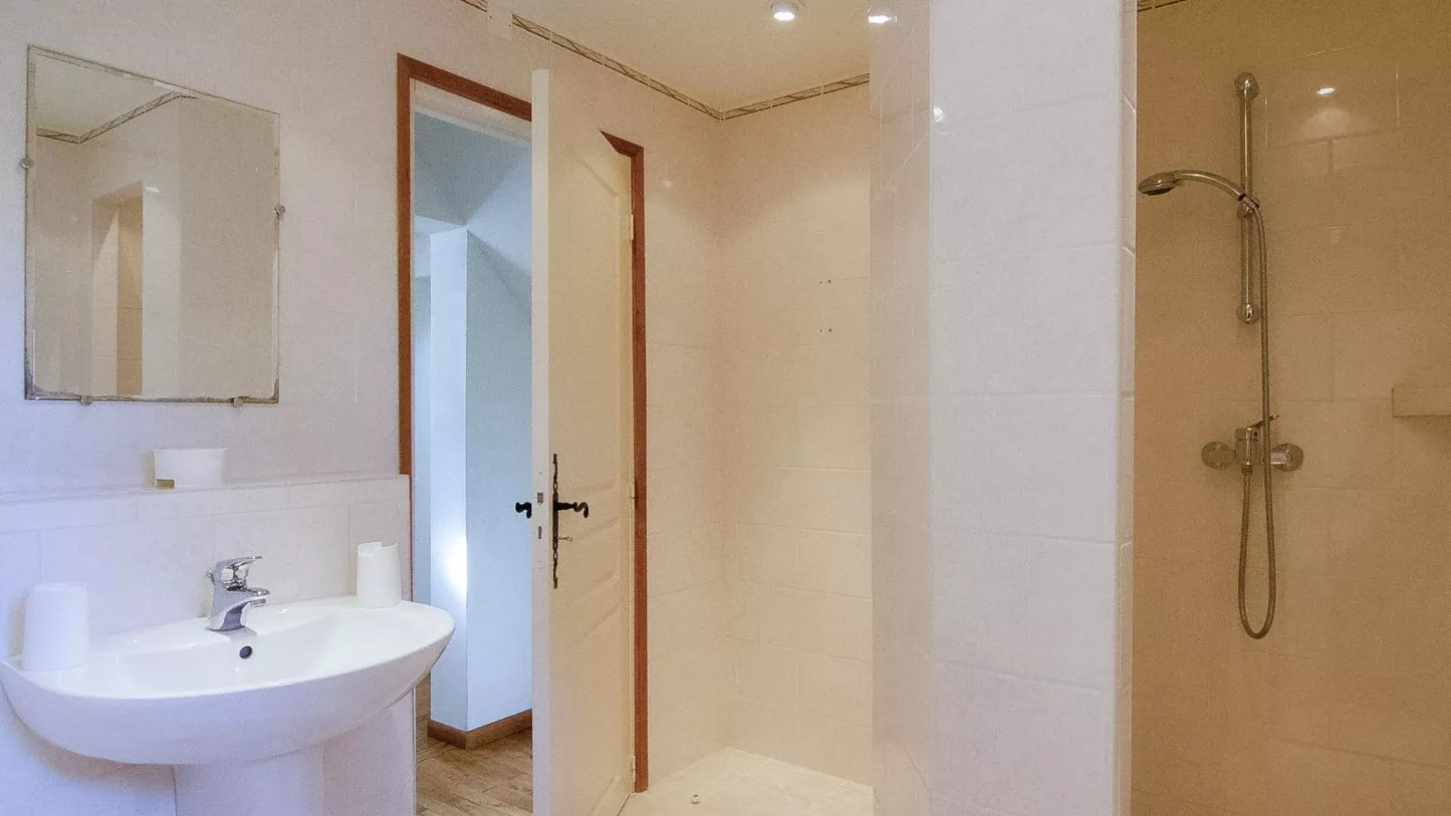 Villa les Bois 10 pers-Badkamer