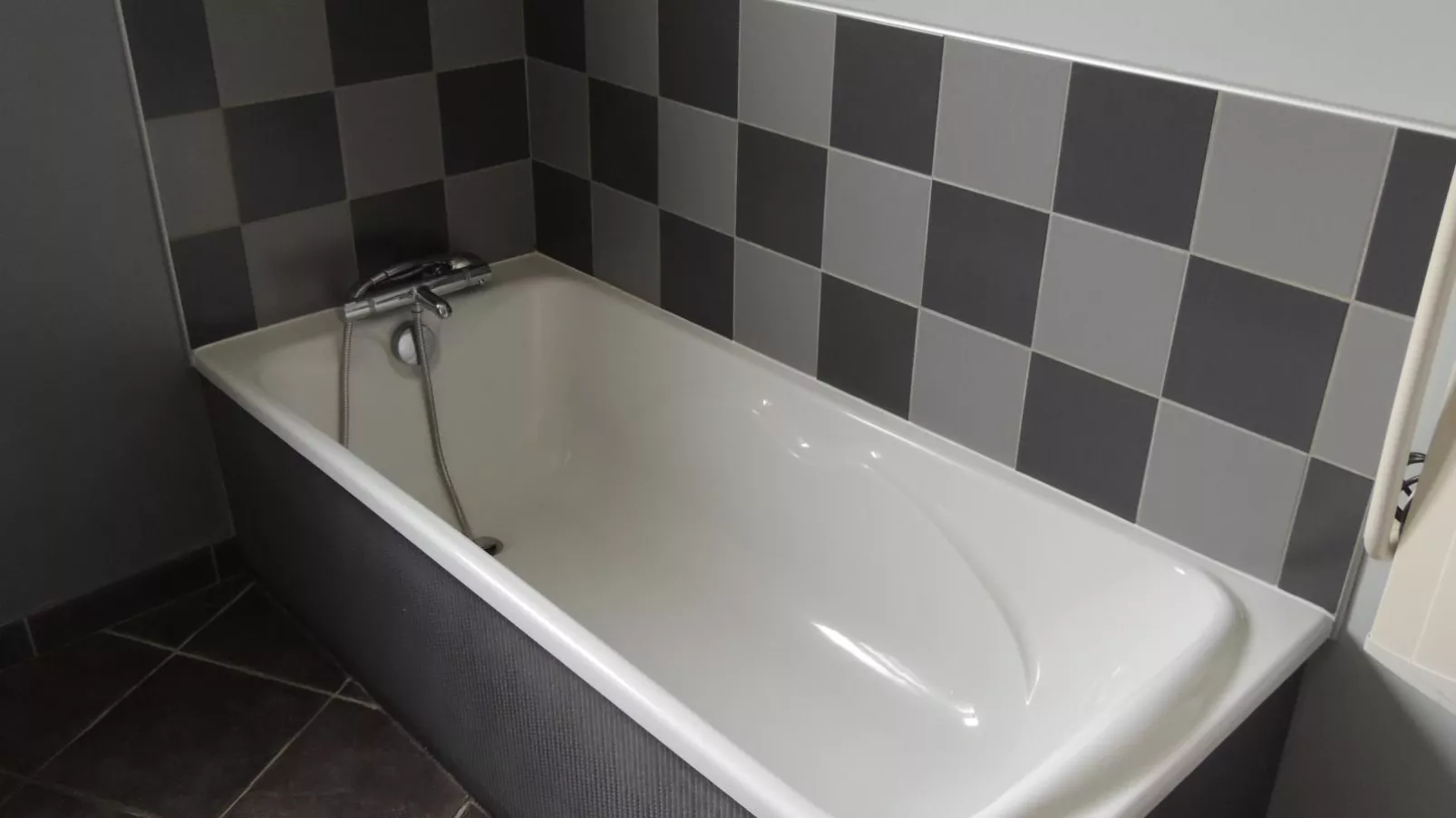 Gite Moderne de Lourdes-Badkamer