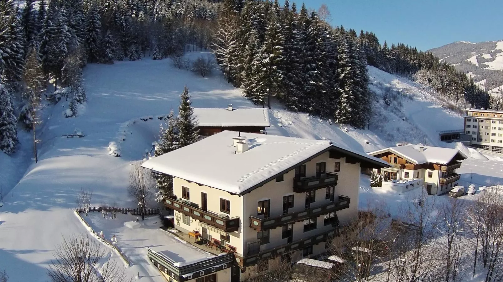 Rupertihof II-Exterieur winter