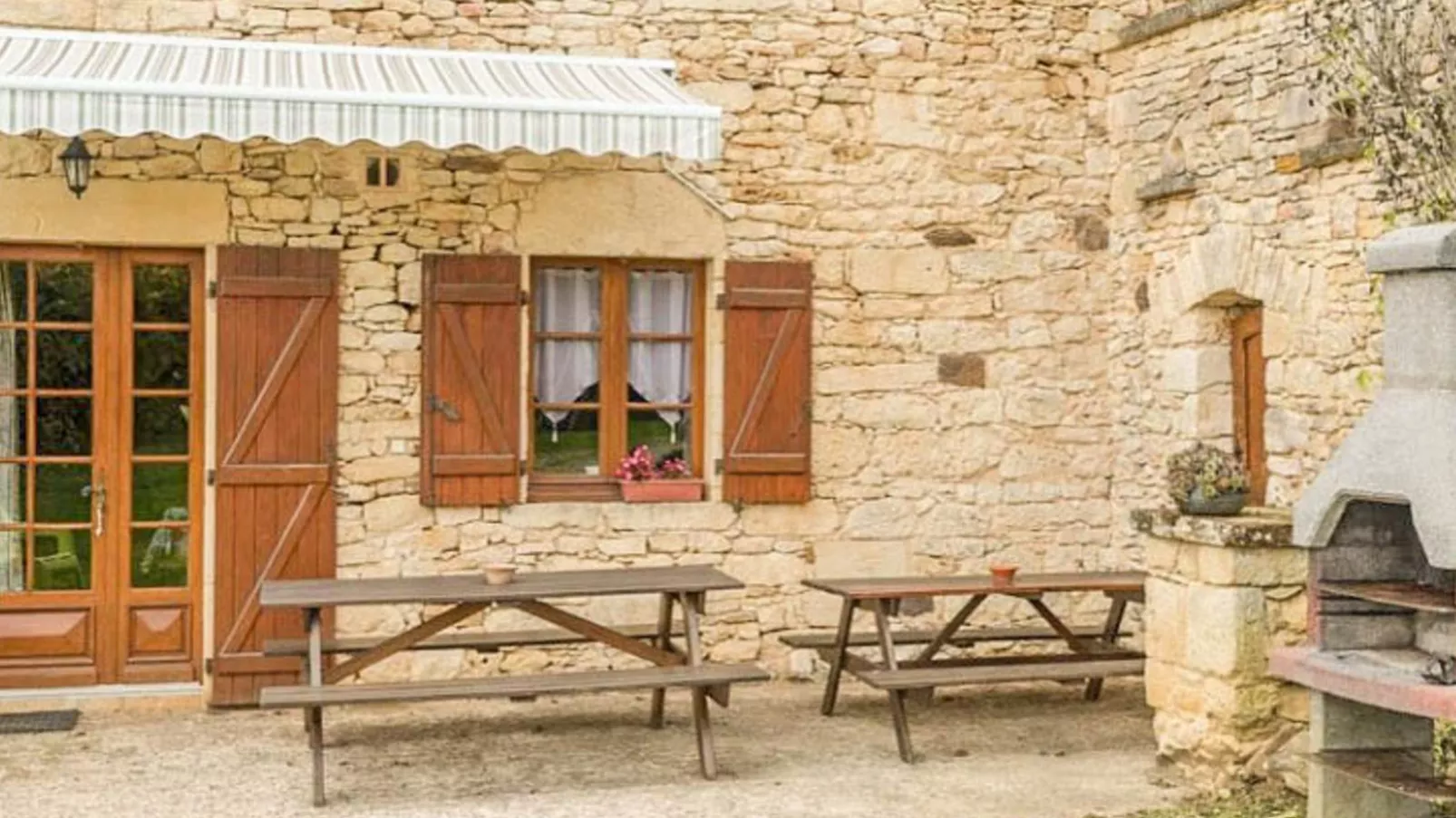 Gite Le Croix du Notaire-Terrasbalkon