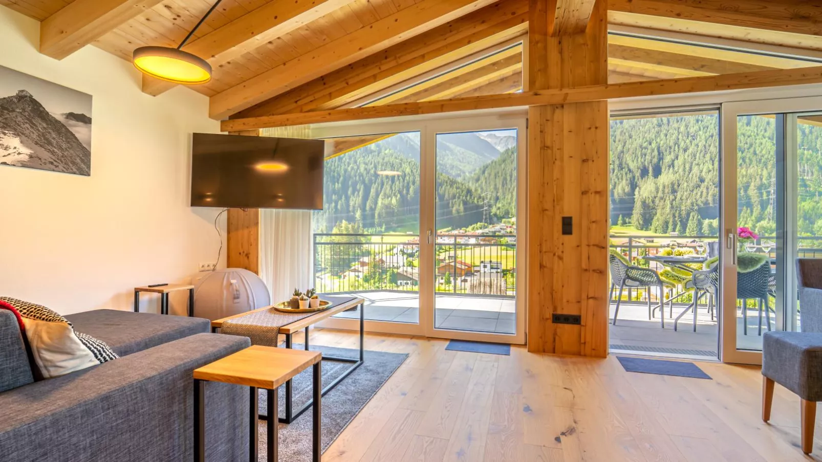 Chalet Pettneu am Arlberg - Top 3-Woonkamer