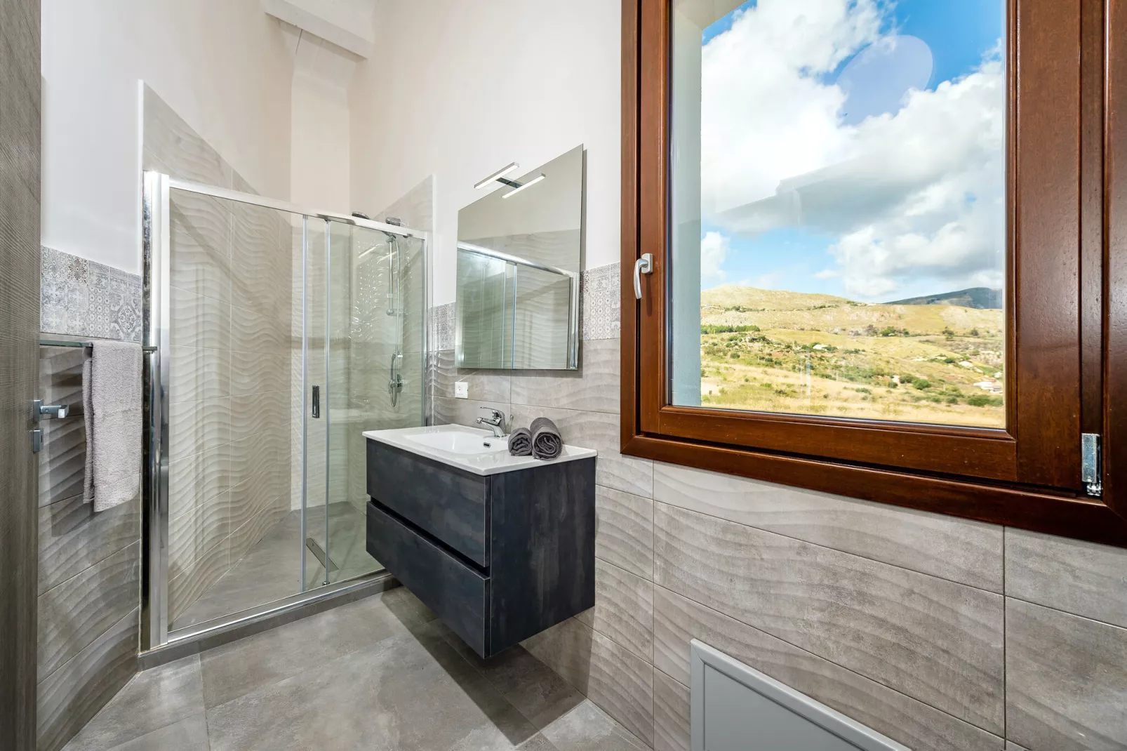 Rocchi Livreri Sei-Badkamer