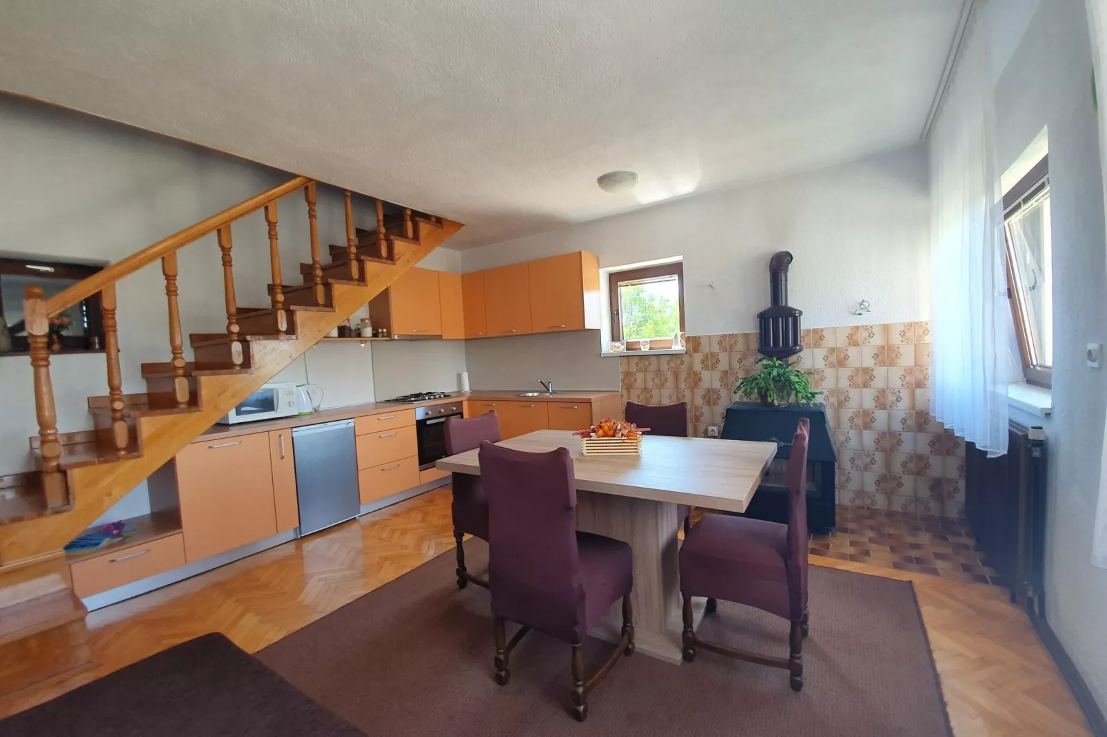 Holiday house Lovinac-Keuken