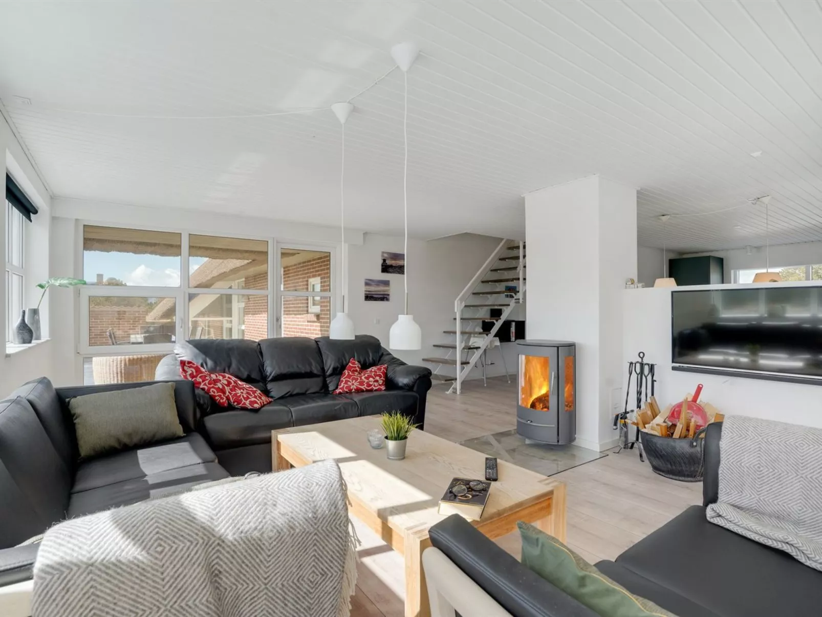 "Ayda" - 350m from the sea-Binnen