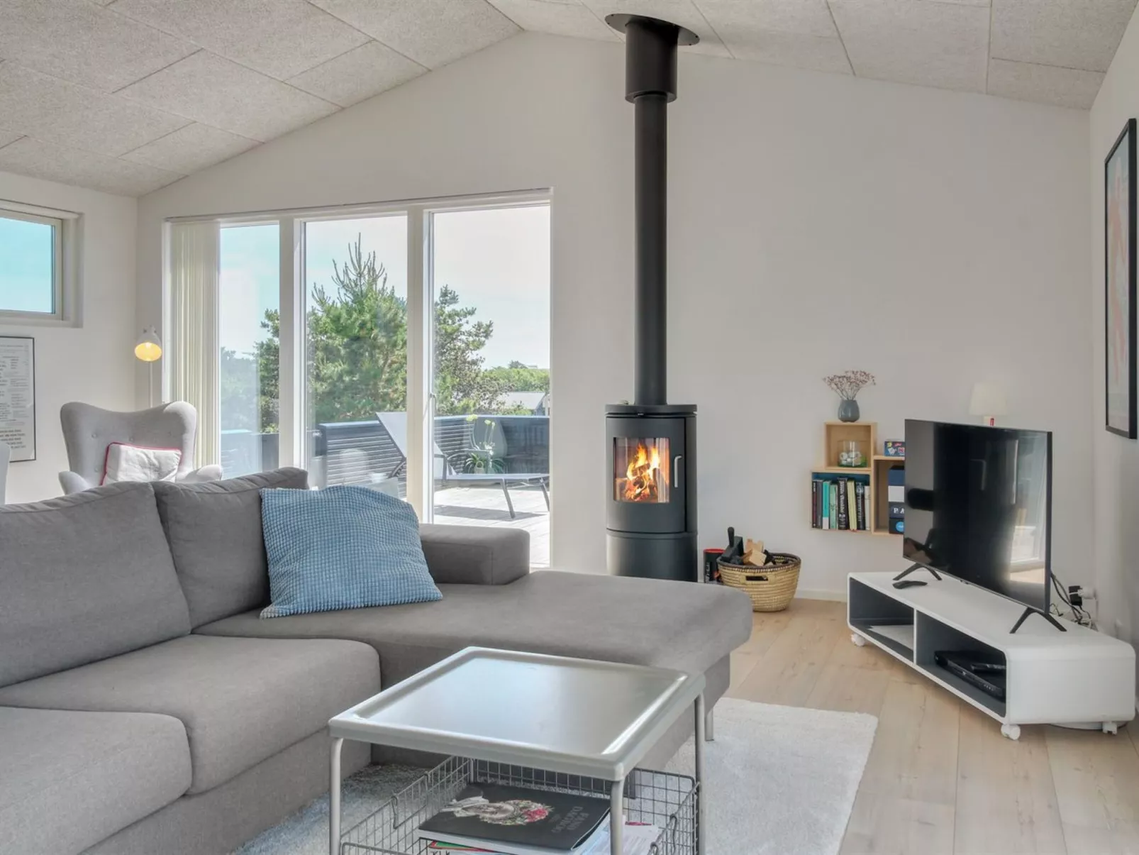 "Manni" - 800m from the sea-Binnen