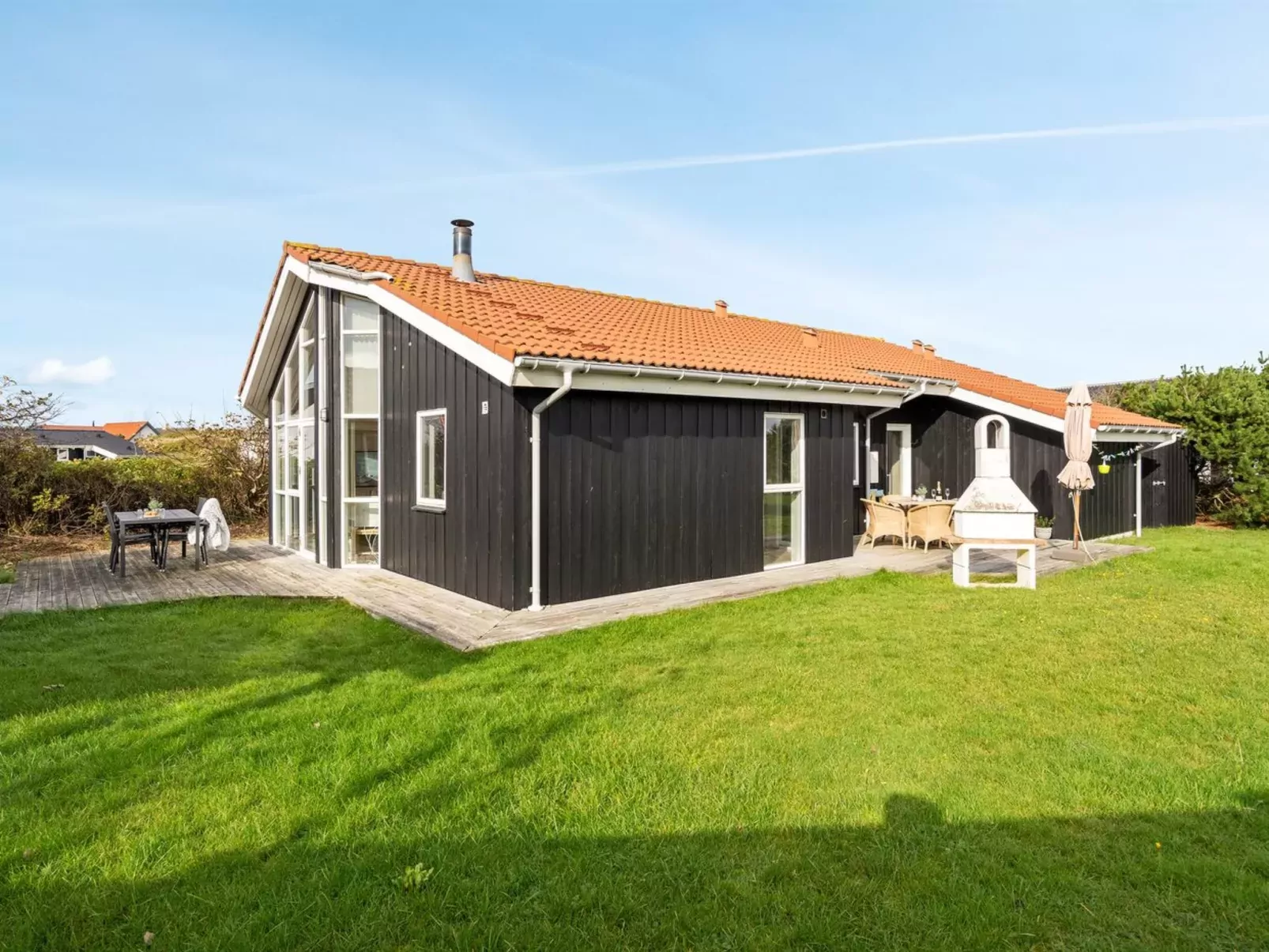 "Oskar" - 200m from the sea-Buiten