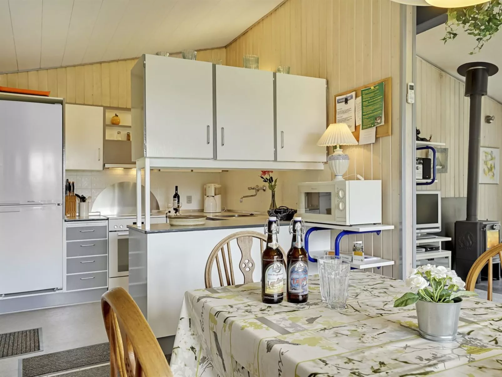 "Gunvor" - 1km from the sea-Binnen