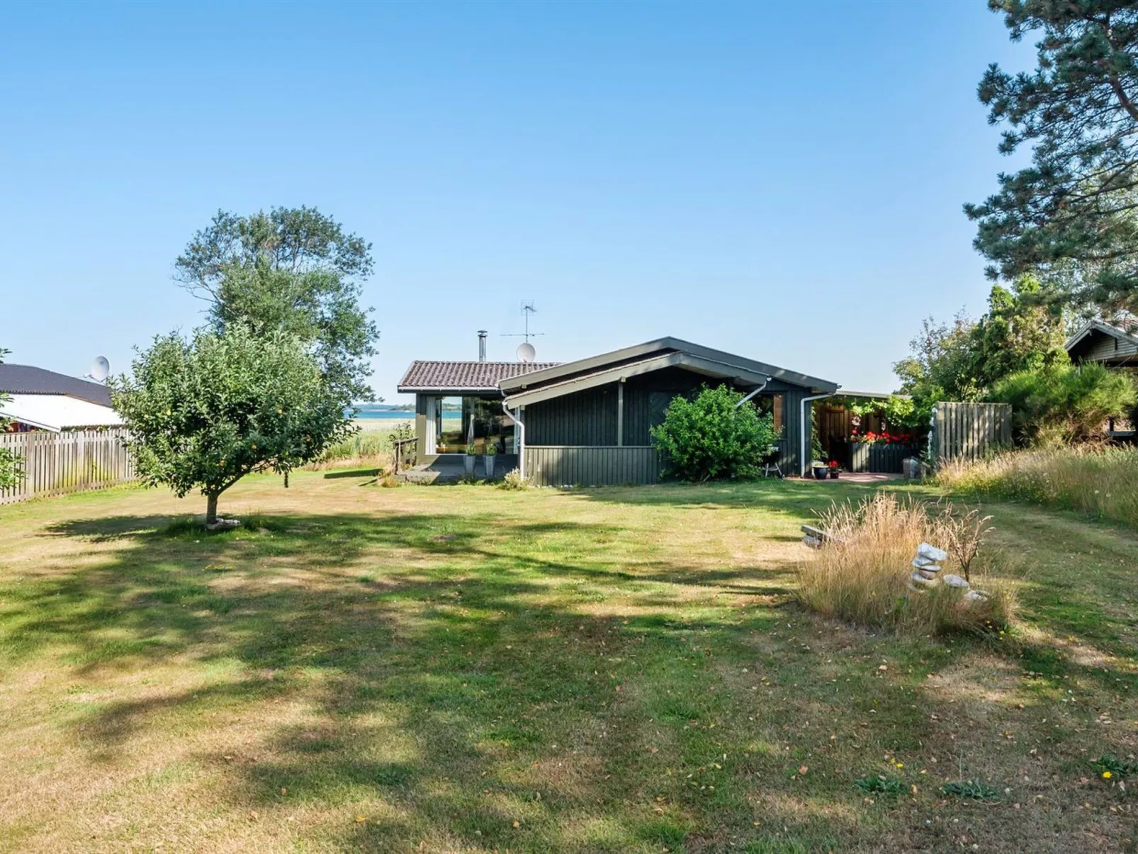 "Nnykka" - 100m from the sea-Buiten