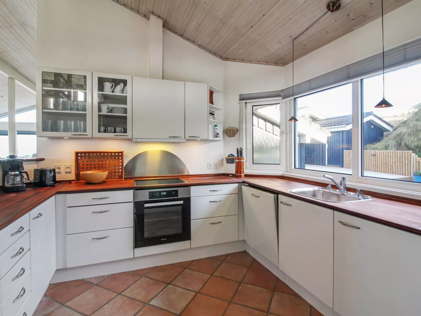 "Alyssa" - 300m from the sea-Buiten