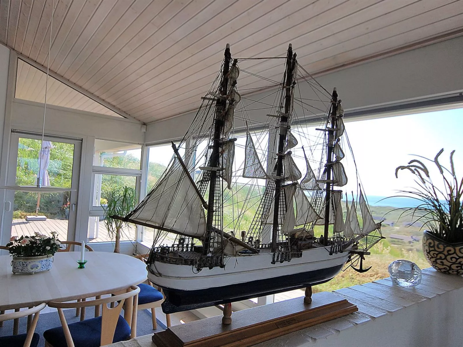 "Alyssa" - 300m from the sea-Binnen