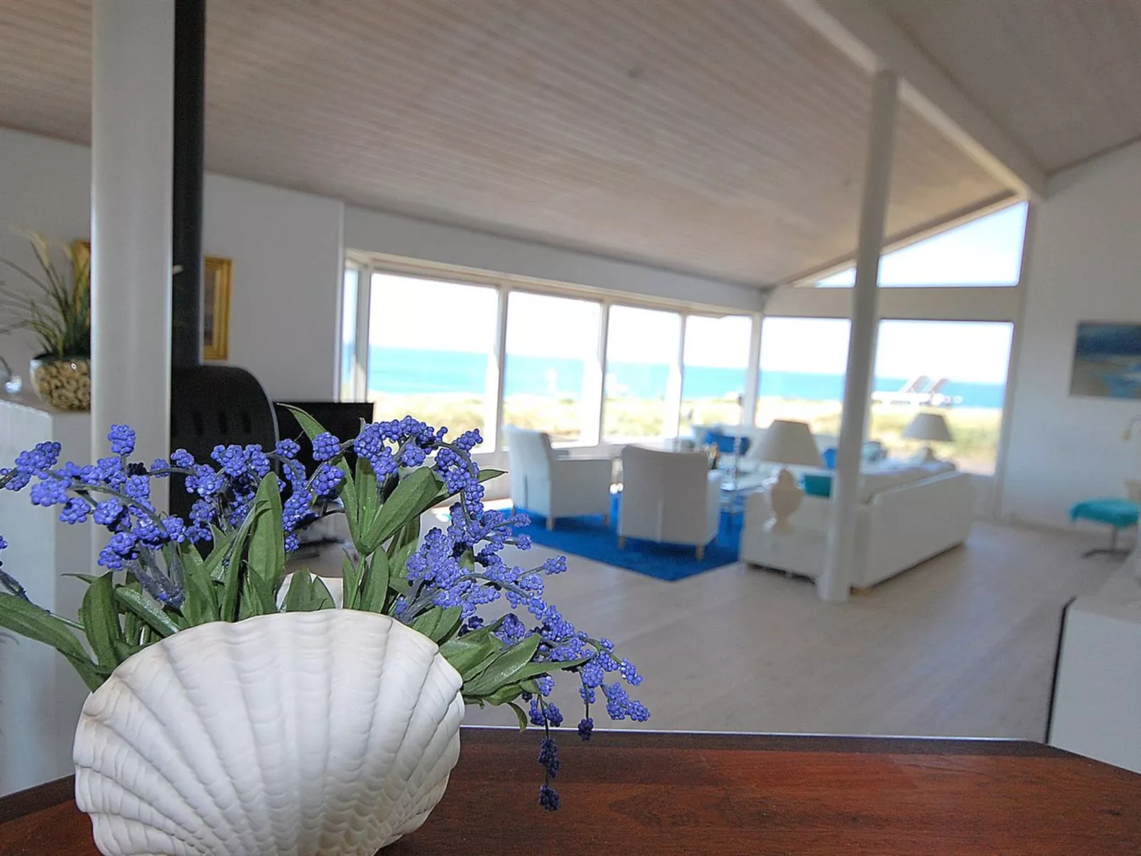 "Alyssa" - 300m from the sea-Binnen