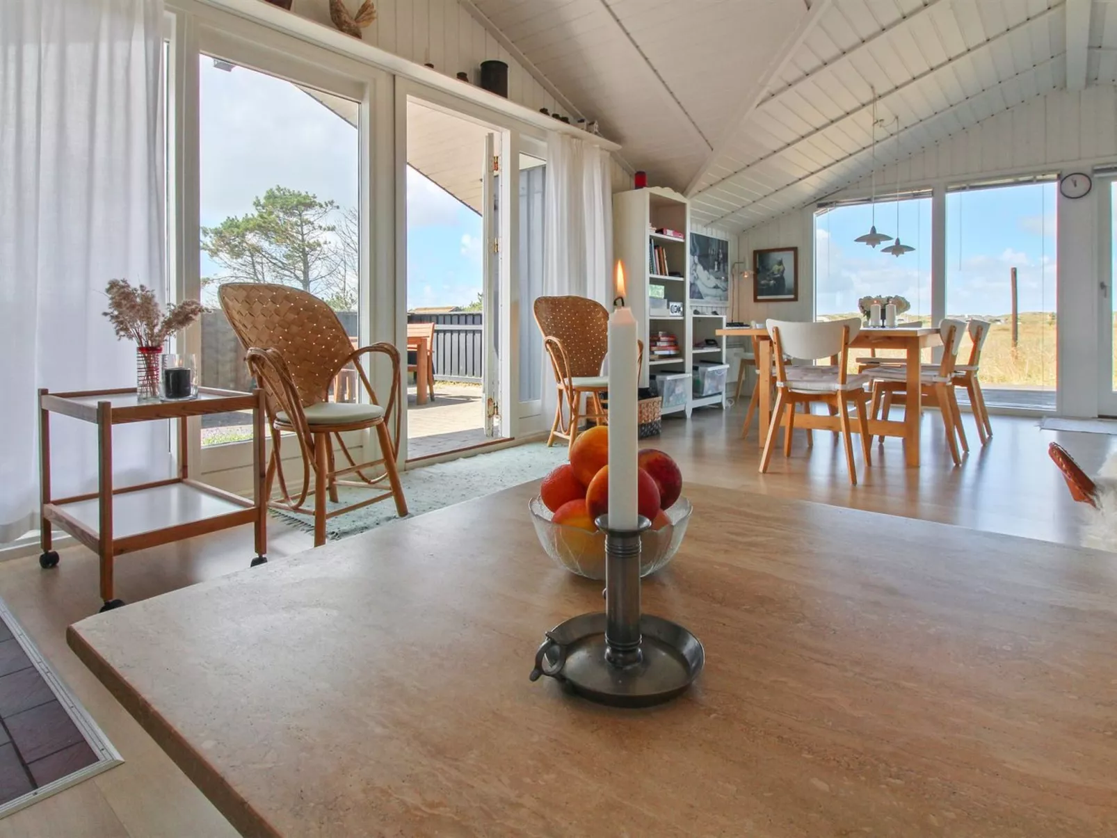 "Edyta" - 400m from the sea-Binnen