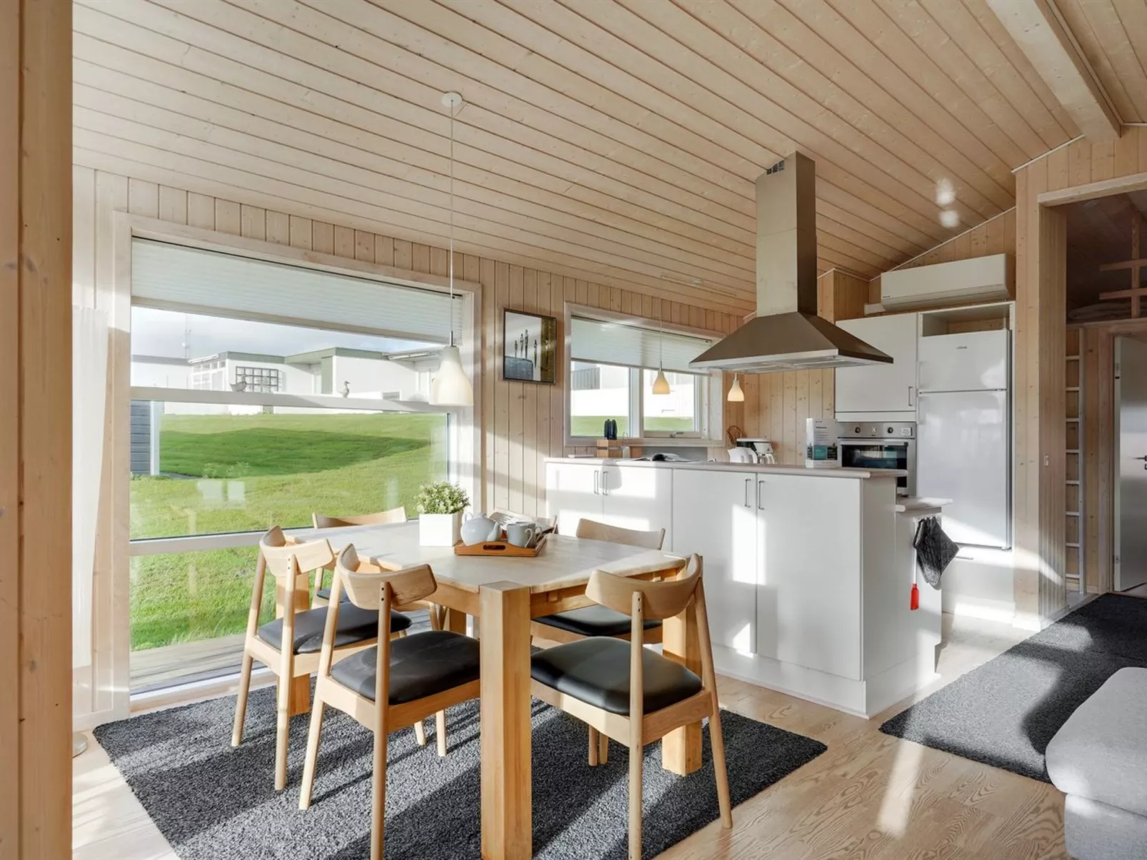 "Sointu" - 250m from the sea-Binnen