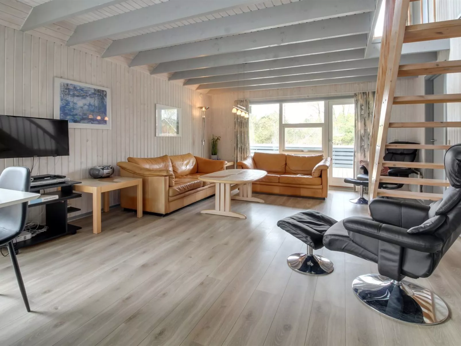 "Sunita" - 2.8km from the sea-Binnen