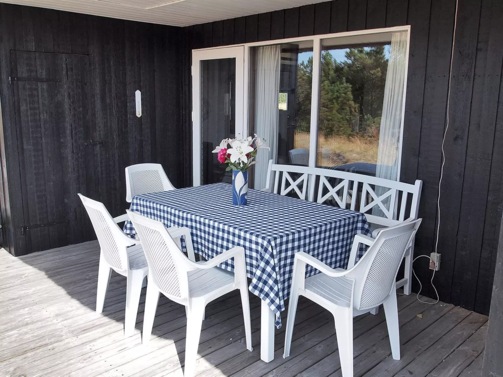 "Annli" - 1.5km from the sea-Buiten