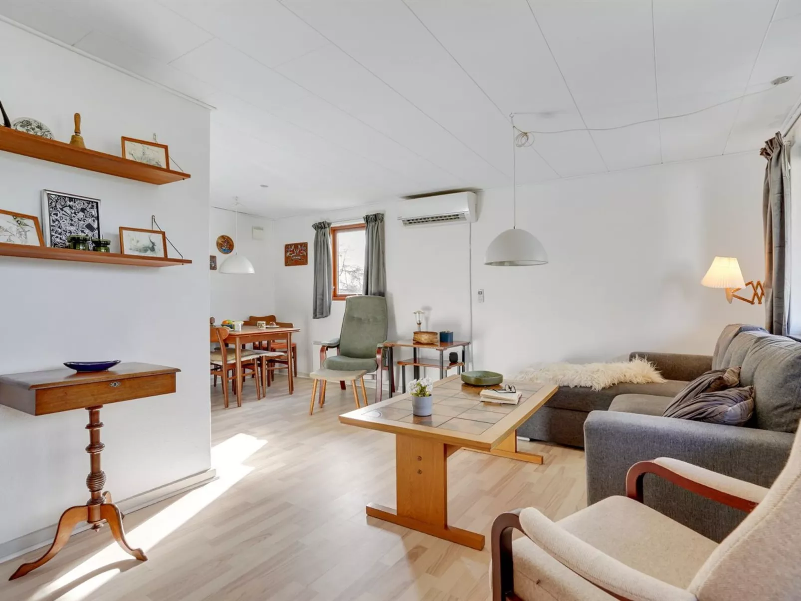 "Henrich" - 300m from the sea-Binnen