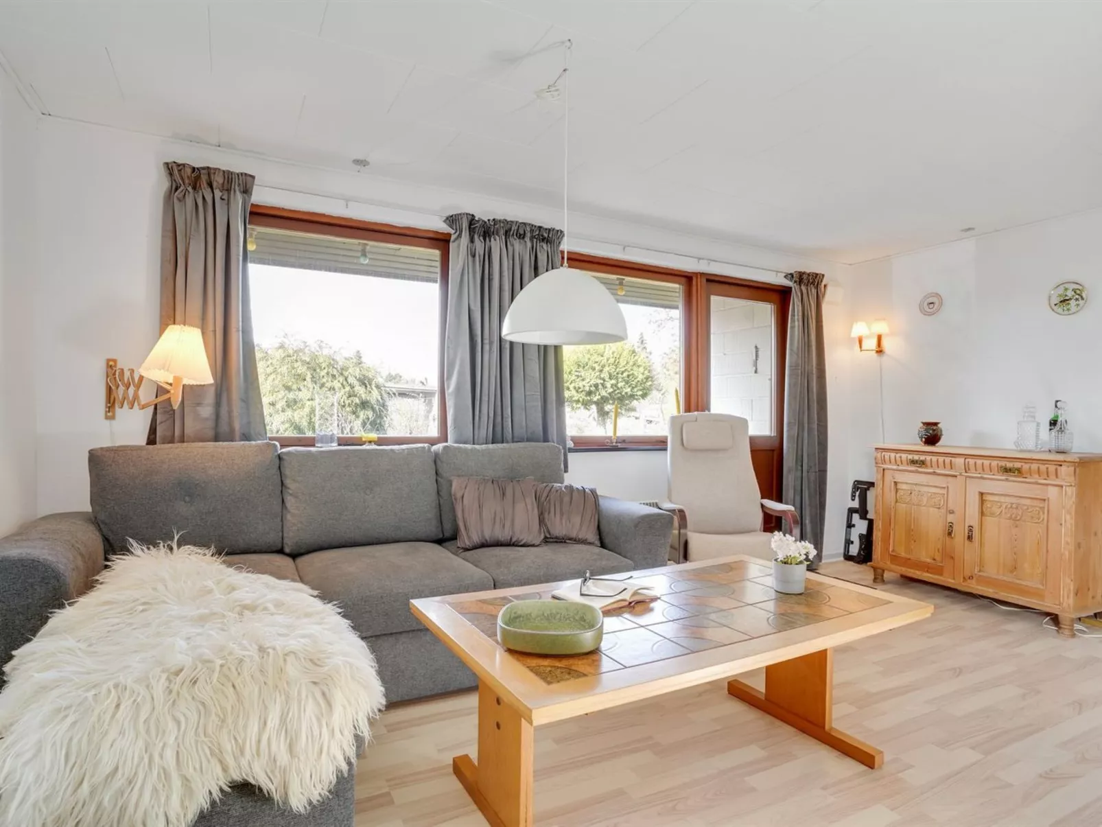 "Henrich" - 300m from the sea-Binnen