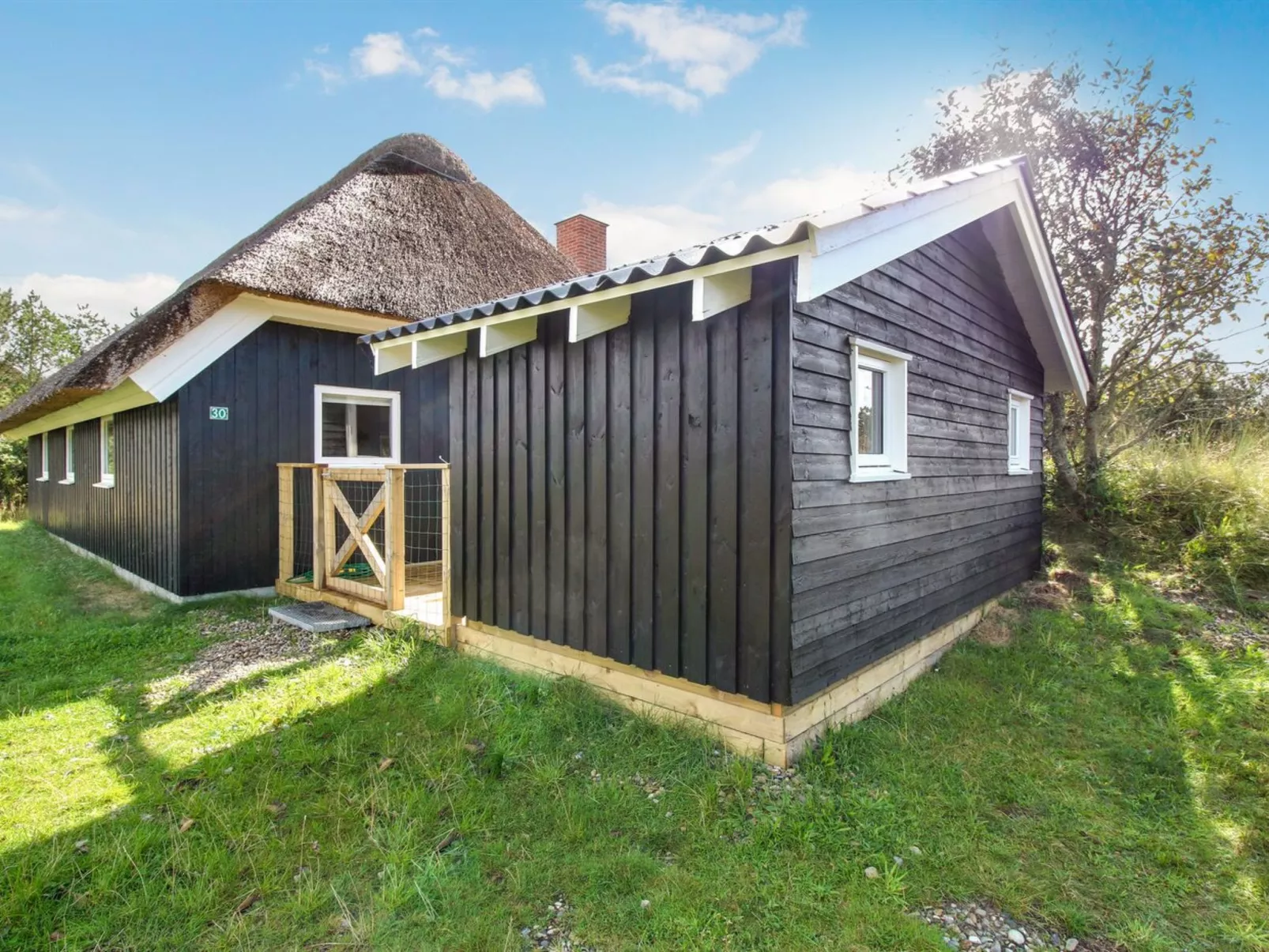 "Annli" - 1.5km from the sea-Binnen