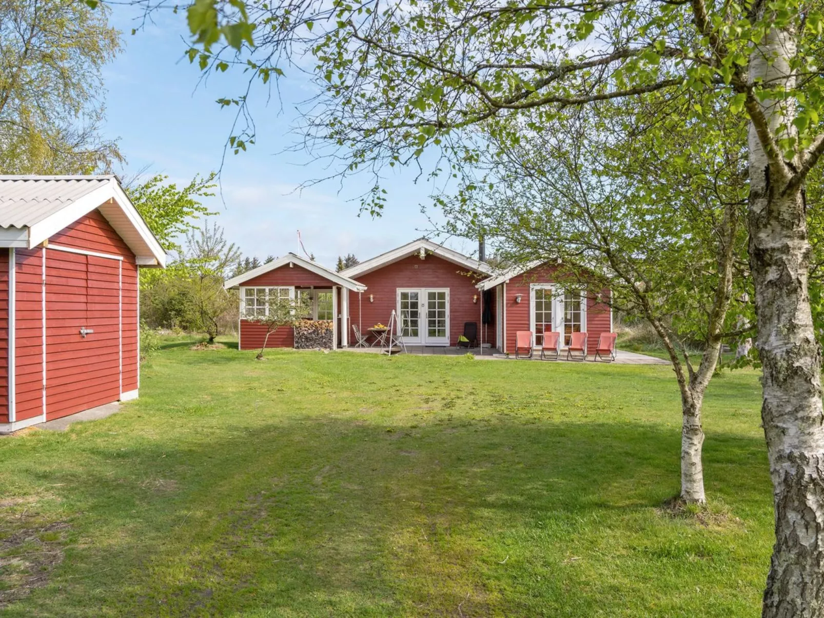 "Ansberga" - 1km from the sea-Buiten