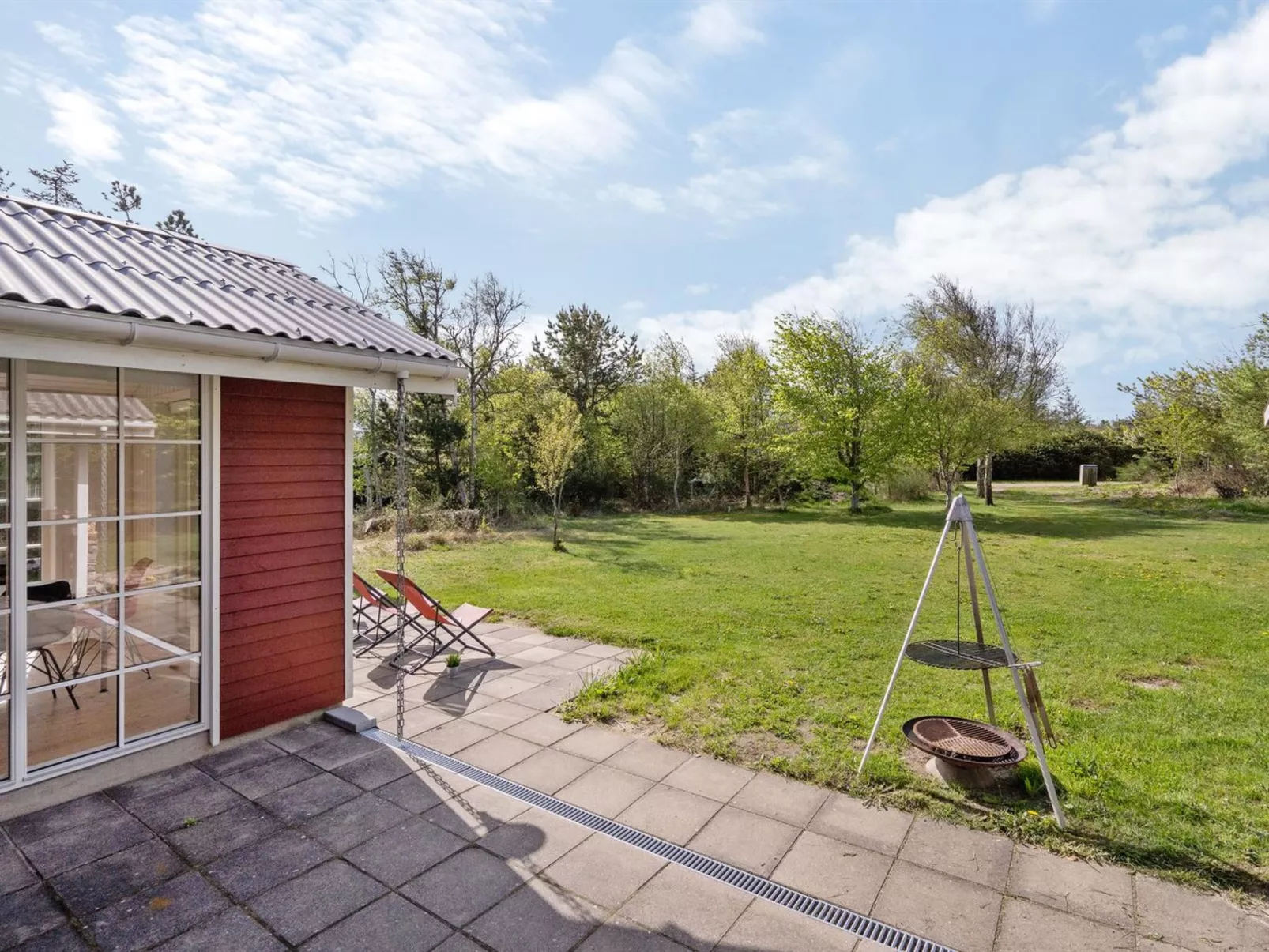 "Ansberga" - 1km from the sea-Buiten
