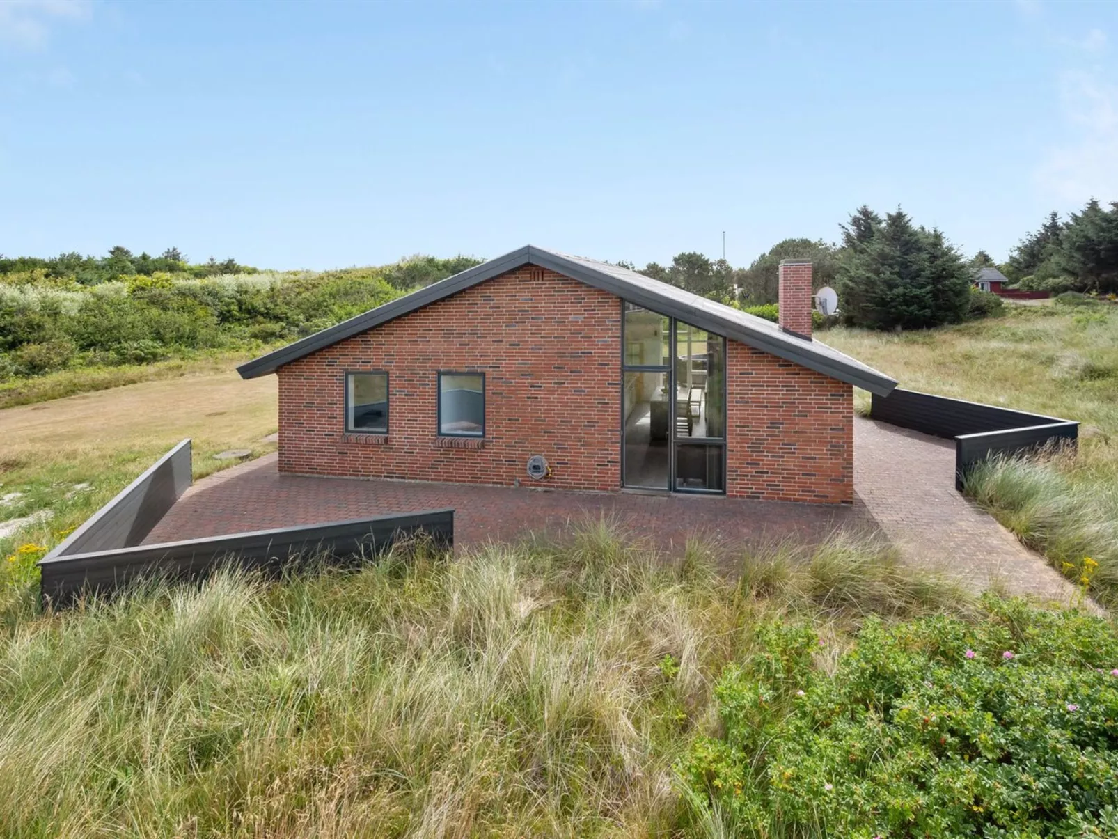 "Mert" - 1.2km from the sea-Buiten