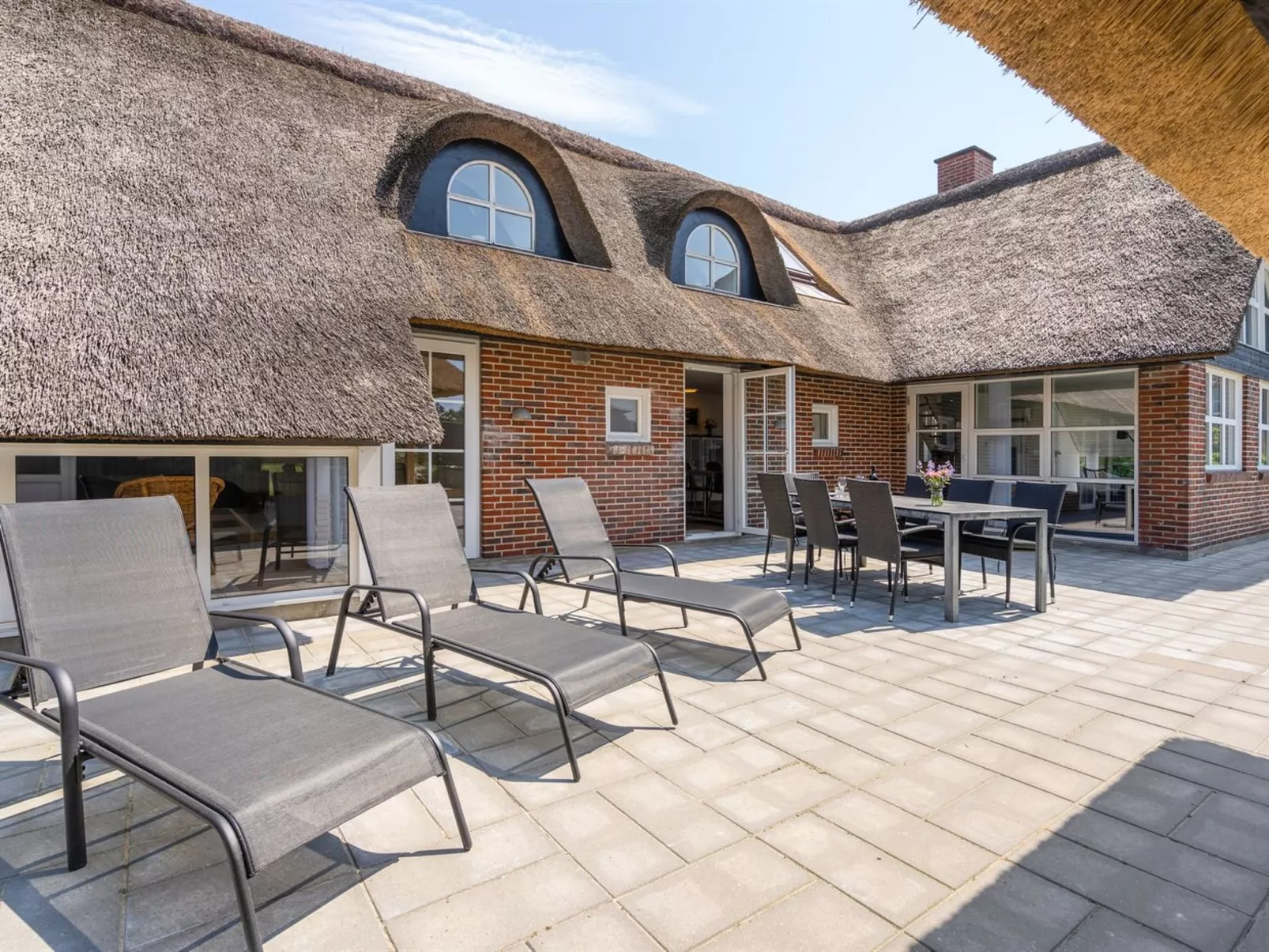 "Vangel" - 500m from the sea-Buiten